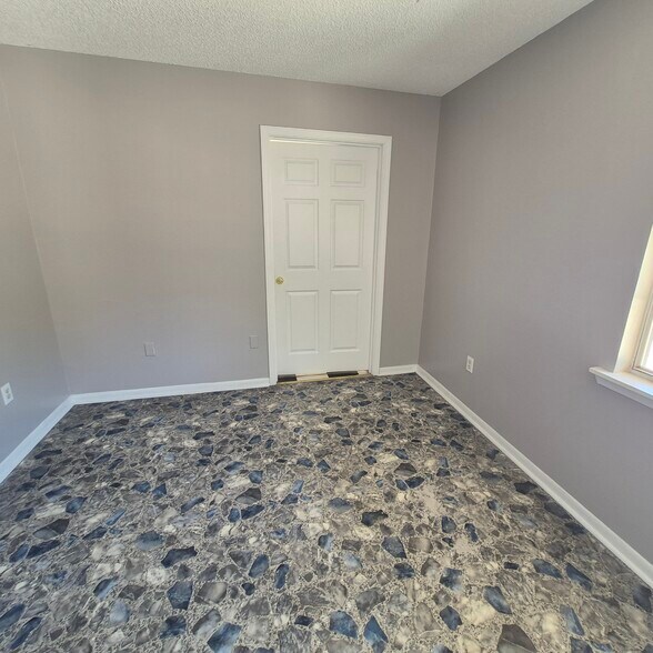 More Photos Of 21 Hines St, Monroeville Office For Sale