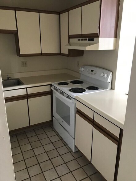 More Photos Of 122 S Minnesota Ave, Saint Peter Apartments For Sale