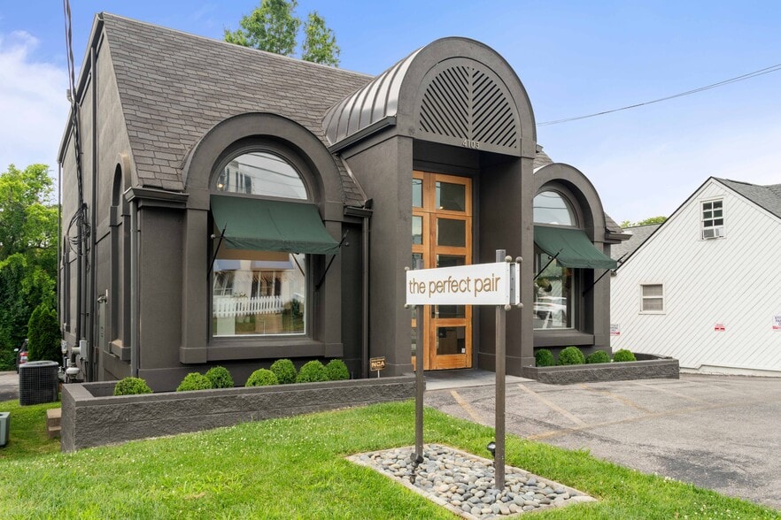 More Photos Of 4105 Hillsboro Cir, Nashville Office For Sale