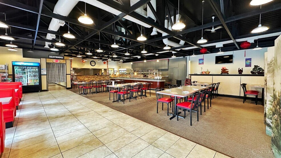 More Photos Of 11483 Chester Rd, Springdale Restaurant For Sale