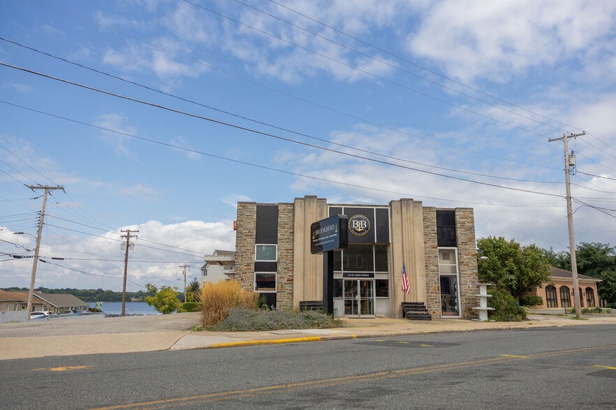More Photos Of 233 St John St, Havre De Grace Bank For Lease
