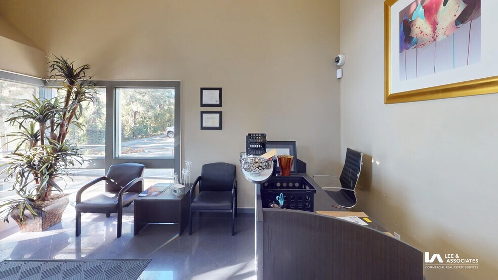 More Photos Of 979 S Village Oaks Dr, Covina Office For Lease