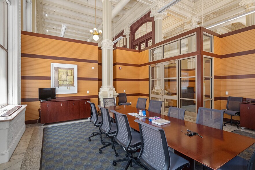 More Photos Of 815 Olive St, Saint Louis Office For Lease