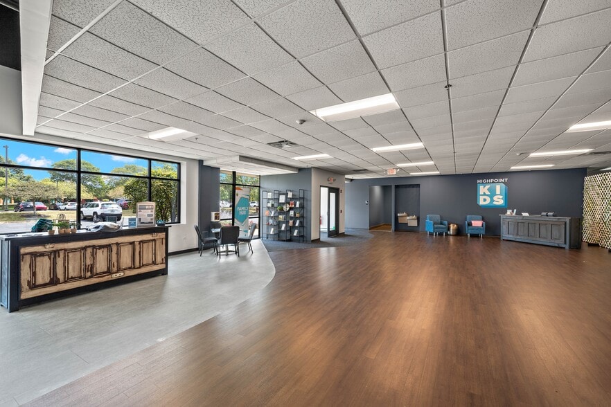 More Photos Of 1231-1251 Windham Pky, Romeoville Office For Sale