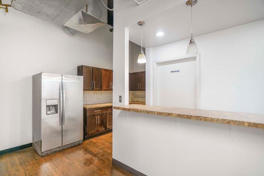 More Photos Of 161 W Harrison St, Chicago Apartments For Sale