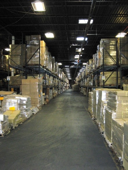 More Photos Of 910 10th St, Plano Warehouse For Lease