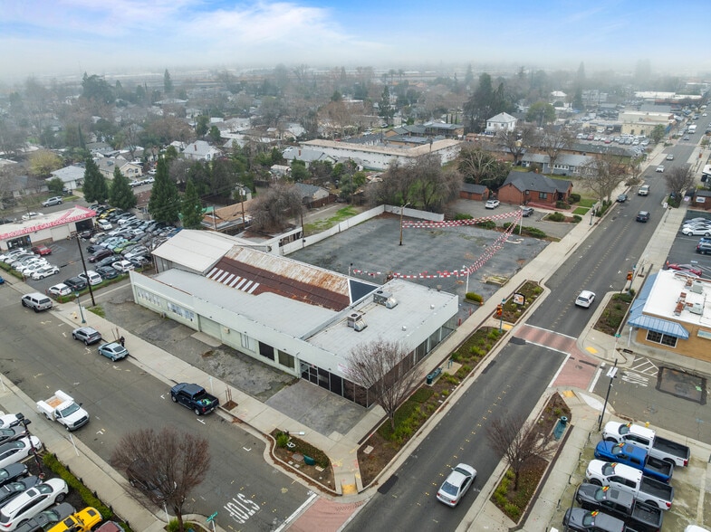 Primary Photo Of 440 Riverside Ave, Roseville Auto Dealership For Sale
