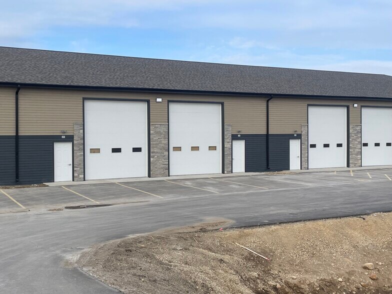 Primary Photo Of 7645 Grinde Rd, Deforest Warehouse For Sale