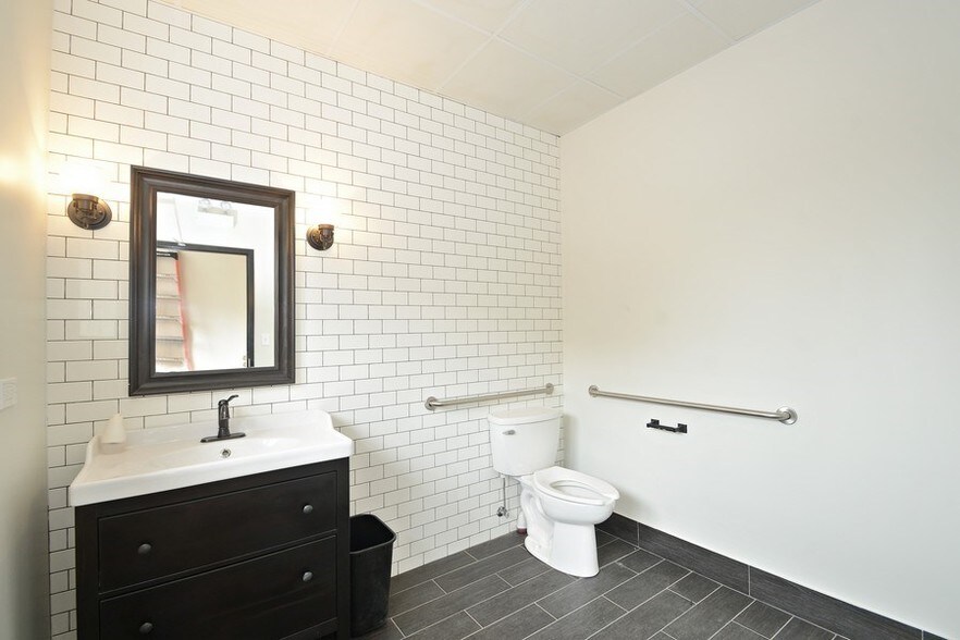 More Photos Of 1132 S Wabash Ave, Chicago Loft Creative Space For Lease