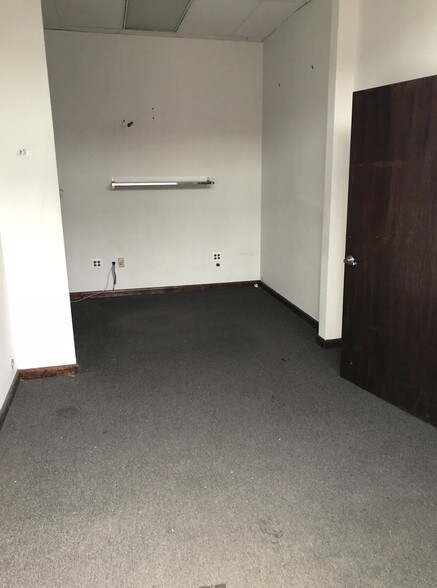 More Photos Of 56-66 Ritchie Rd, Capitol Heights Flex For Sale