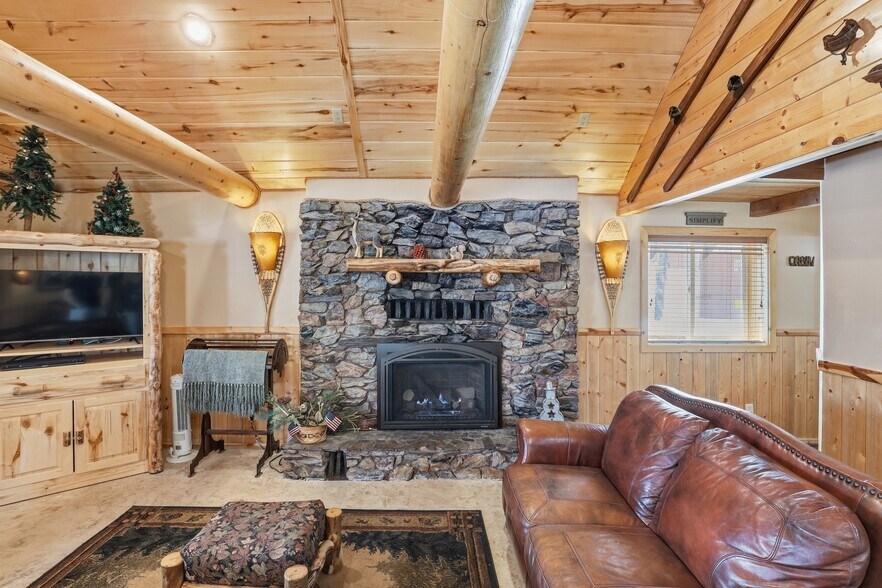 More Photos Of 3725 Movie Ranch Rd, Duck Creek Village Specialty For Sale