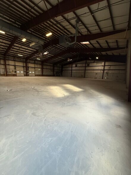 More Photos Of 6357 Inducon Dr E, Sanborn Industrial For Lease