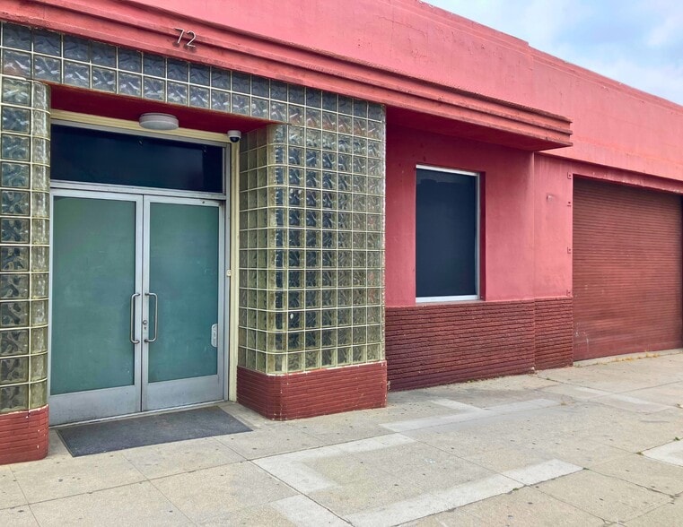 More Photos Of 72 E Palm Ave, Burbank Showroom For Lease