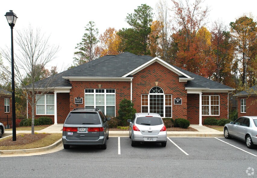 More Photos Of 11539 Park Woods Cir, Alpharetta Office For Lease