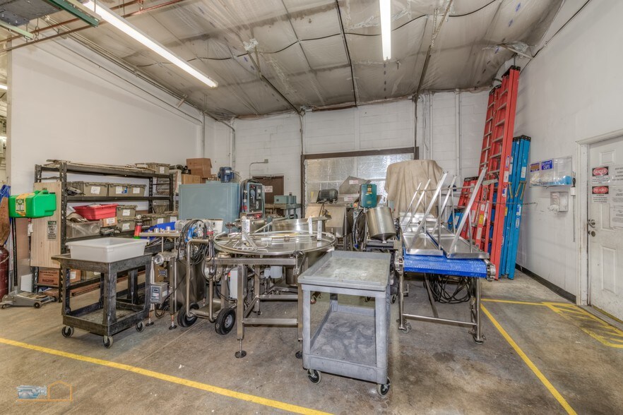 More Photos Of 1845 Range St, Boulder Warehouse For Sale