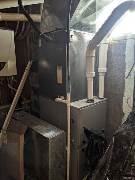 More Photos Of , Niagara Falls Unknown For Sale