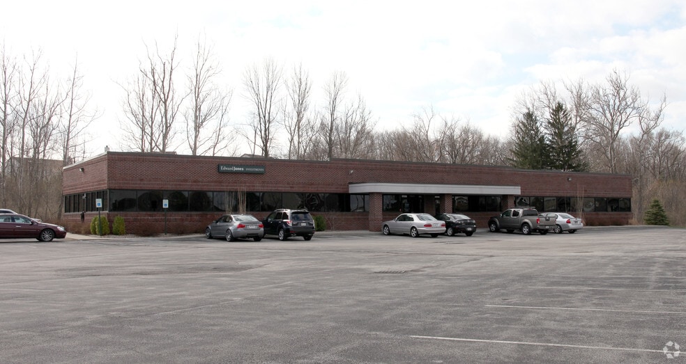 More Photos Of 11411-11415 Overlook Dr, Fishers Office For Lease