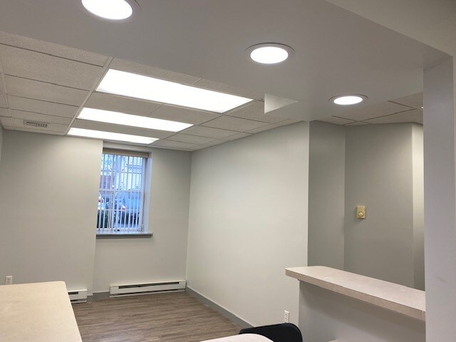 More Photos Of 8 Main St, Flemington Office For Lease