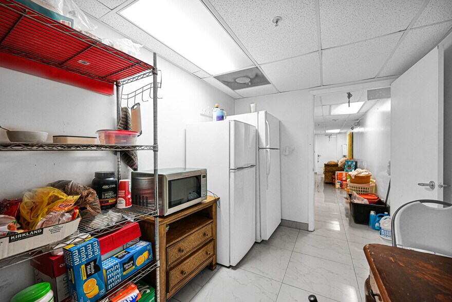 More Photos Of 2301 Wilton Dr, Wilton Manors Apartments For Sale