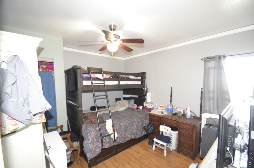 More Photos Of 1844-1848 Atlantic Ave, Long Beach Storefront Retail Residential For Sale