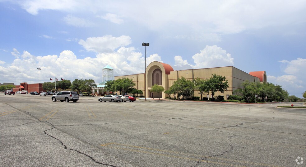 Primary Photo Of 10000 Emmett F Lowry Expy, Texas City Unknown For Lease