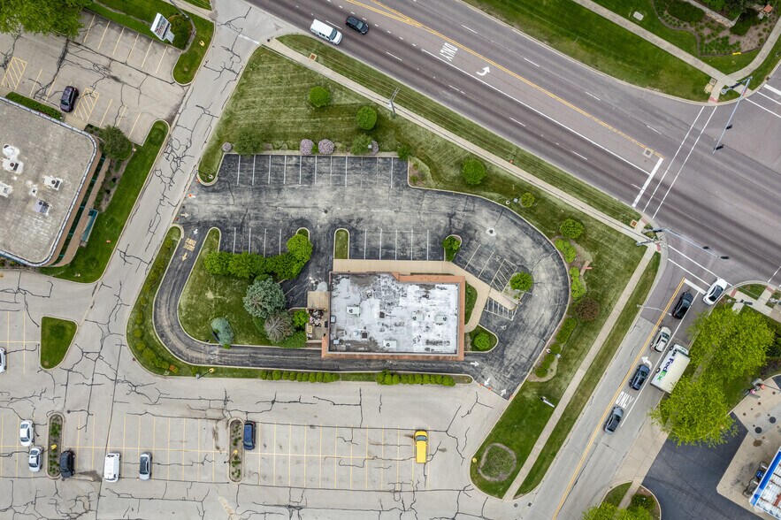 More Photos Of 920 Lake St, Roselle Fast Food For Lease