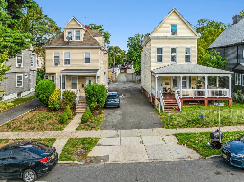 More Photos Of 197 Park St, East Orange Contractor Storage Yard For Sale