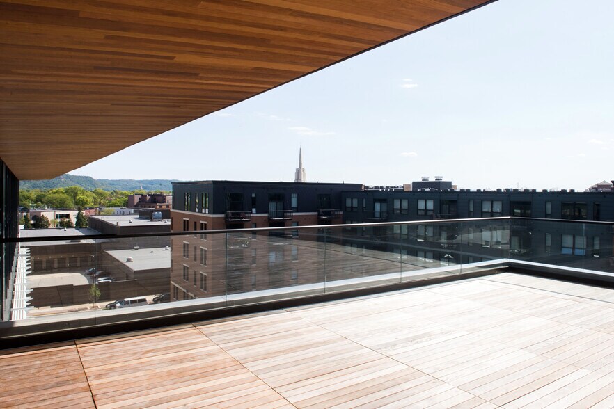 More Photos Of 232 3rd St N, La Crosse Office For Lease