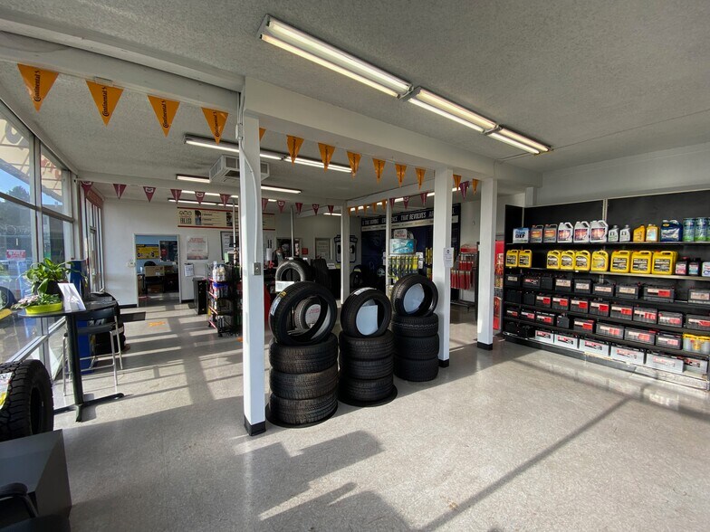 More Photos Of 34611 16th Ave S, Federal Way Auto Repair For Lease