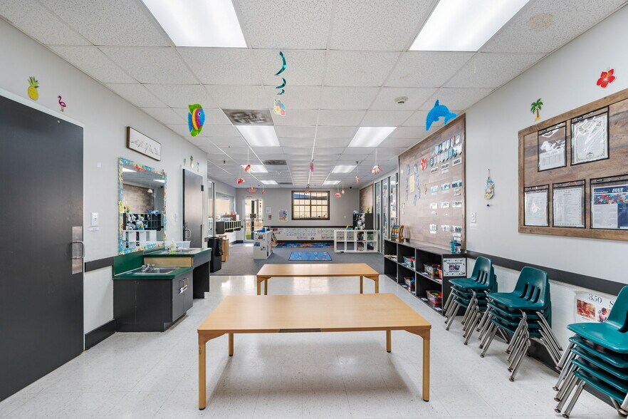 More Photos Of 10002 Camino Bandera, San Antonio Daycare Center For Sale