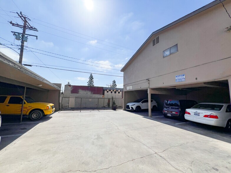 More Photos Of , Los Angeles Multifamily For Sale