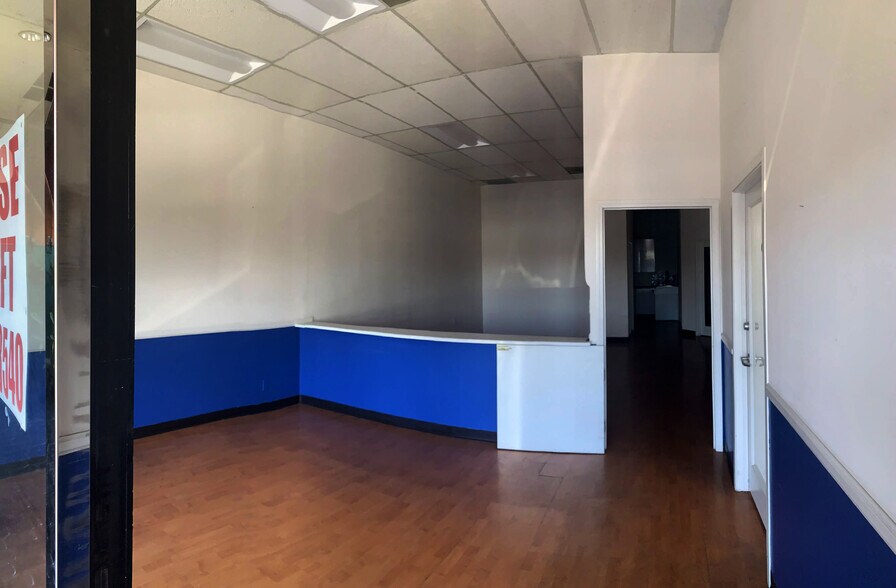 More Photos Of 12215 Ventura Blvd, Studio City Unknown For Lease