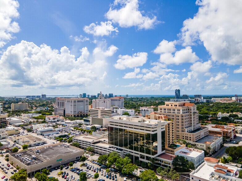 More Photos Of 2655 Le Jeune Rd, Coral Gables Coworking Space