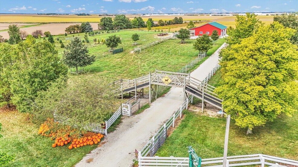 More Photos Of 1356 County Road 2900 N, Rantoul Specialty For Sale