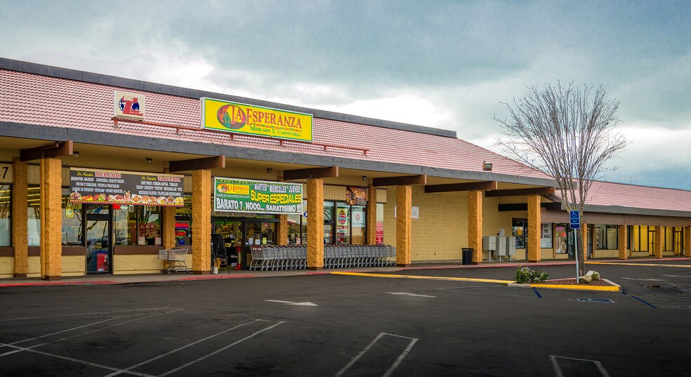 More Photos Of 911-953 W Pacheco Blvd, Los Banos Unknown For Lease