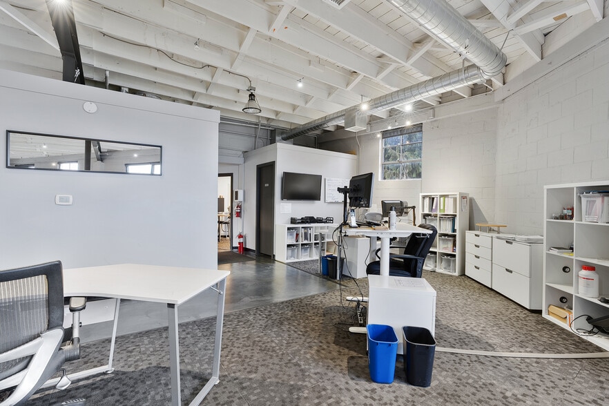 More Photos Of 2125 N Flint Ave, Portland Loft Creative Space For Lease