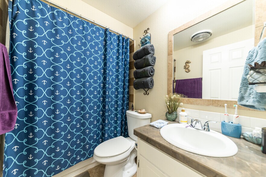 More Photos Of 3240-3320 NE 8th St, Gresham Apartments For Sale