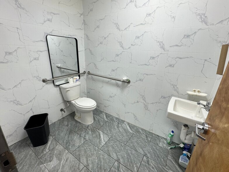 More Photos Of 894 Nostrand Ave, Brooklyn Storefront Retail Office For Lease