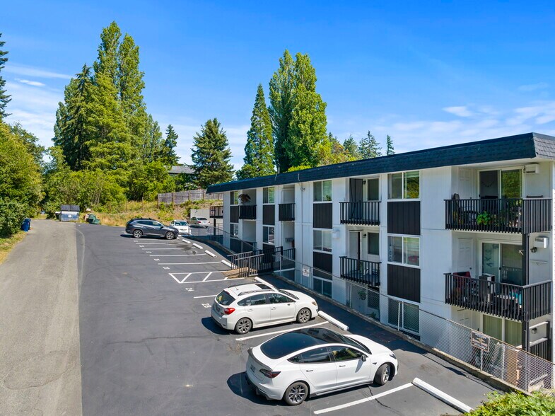 More Photos Of 210 Bethel St NE, Olympia Apartments For Sale