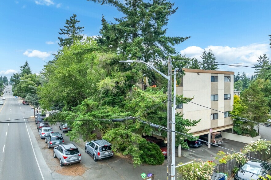 More Photos Of 13322 Greenwood Ave N, Seattle Apartments For Sale