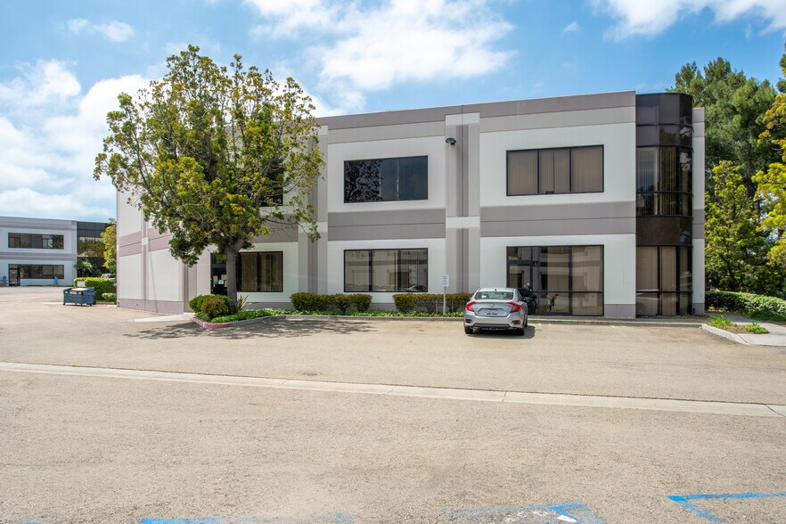 More Photos Of 2320 Cousteau Ct, Vista Light Manufacturing For Lease