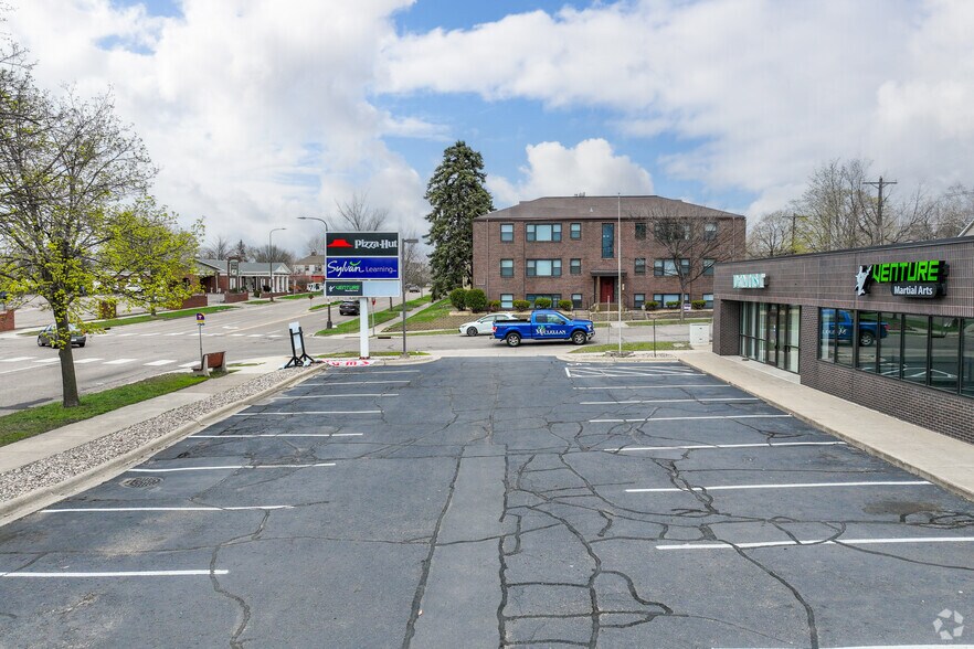 More Photos Of 604-614 Snelling Ave S, Saint Paul Unknown For Lease