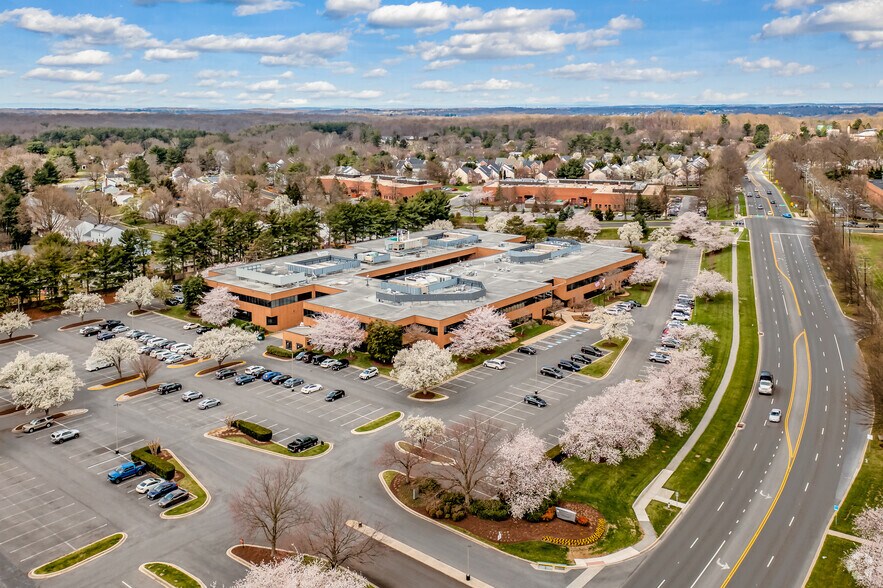 More Photos Of 910 Clopper Rd, Gaithersburg Research And Development For Lease