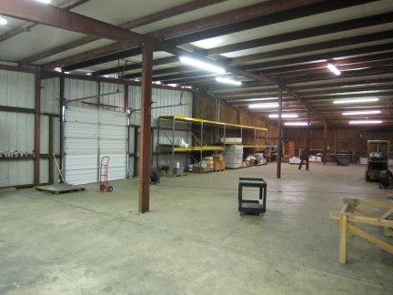 More Photos Of 2911 Douglas Dr, Bossier City Light Distribution For Lease