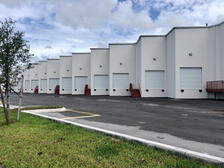 More Photos Of 13202 NW 107th Ave, Hialeah Gardens Warehouse For Sale