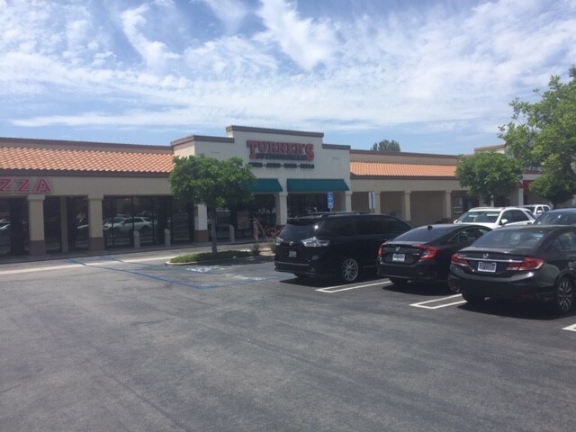 More Photos Of 2000-2094 N Tustin St, Orange Unknown For Lease