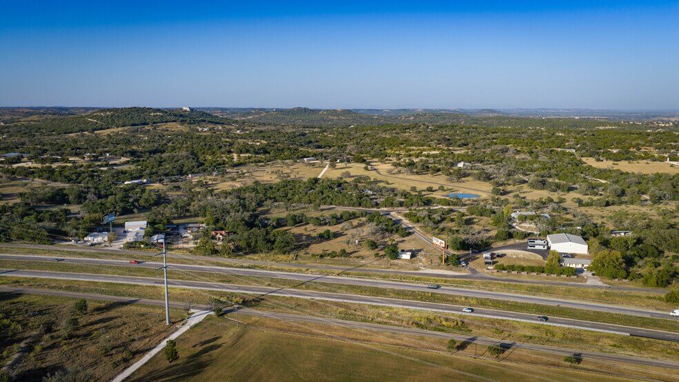 More Photos Of 3 Holiday Rd, Comfort Land For Lease