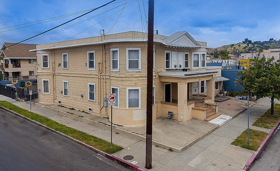 More Photos Of 2301 Pasadena Ave, Los Angeles Apartments For Sale