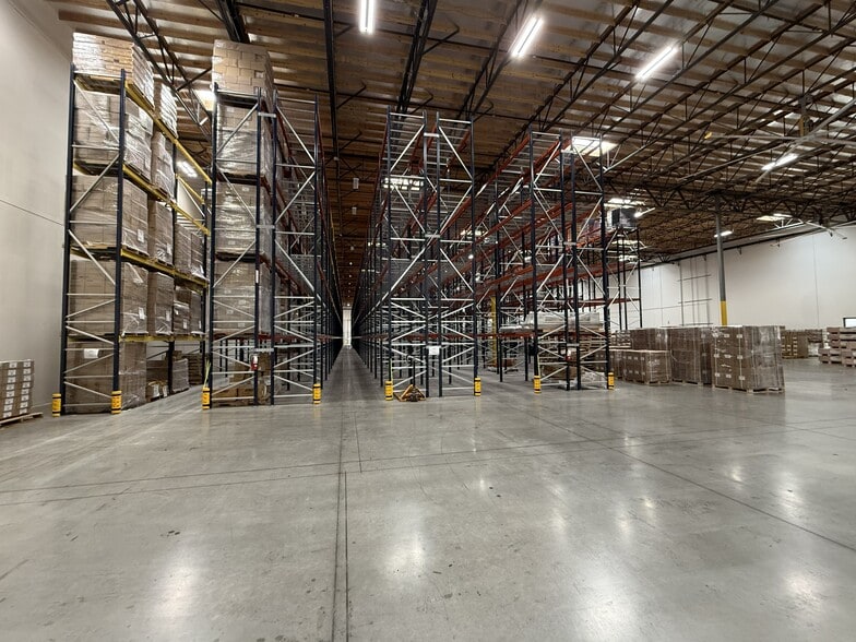 More Photos Of 7120 S Buffalo Dr, Las Vegas Industrial For Lease