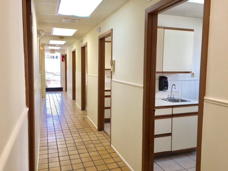 More Photos Of 8224 Calumet Ave, Munster Medical For Lease